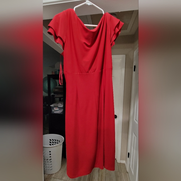 Red Ralph Lauren formal dress - Picture 2 of 4